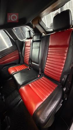 جیپ گراند شیرۆکی